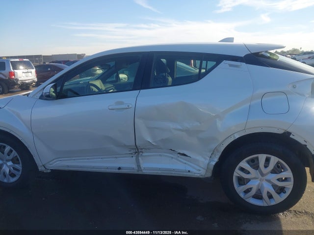 Toyota C-HR LE 2019 JTNKHMBX9K1033249 Image 15