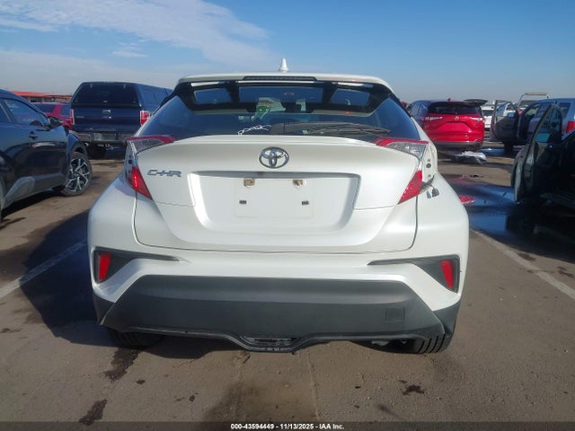 Toyota C-HR LE 2019 JTNKHMBX9K1033249 Image 17