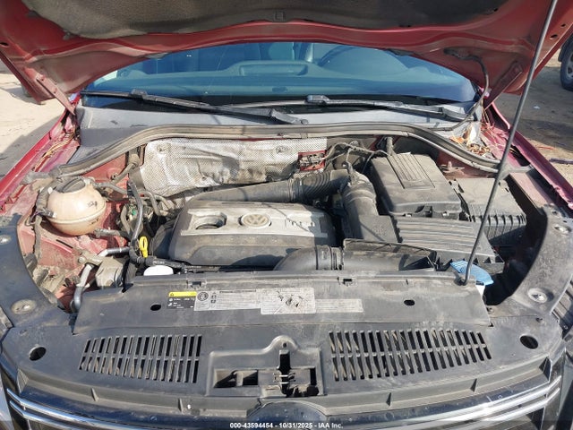 WVGAV7AX5FW020143 Volkswagen TIGUAN SE