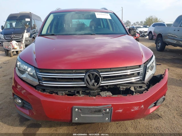 WVGAV7AX5FW020143 Volkswagen TIGUAN SE