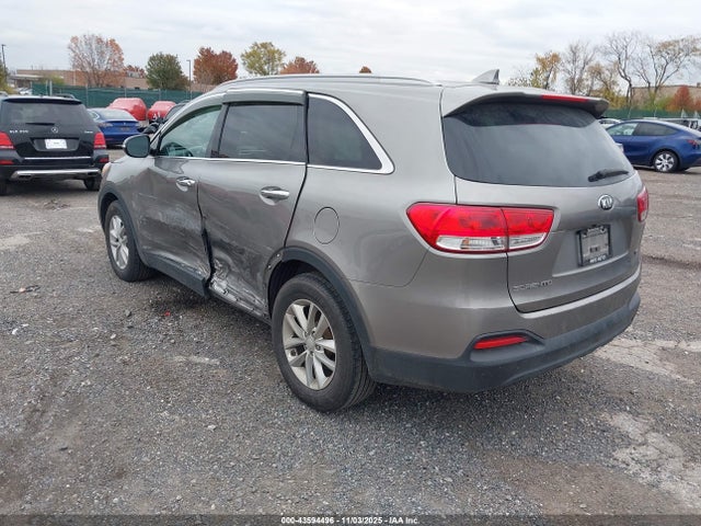 2018 KIA SORENTO 5XYPGDA33JG411656 Photo 2