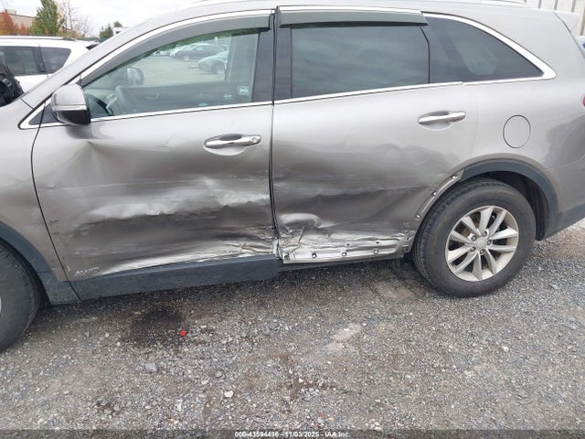 2018 KIA SORENTO 5XYPGDA33JG411656 Photo 5
