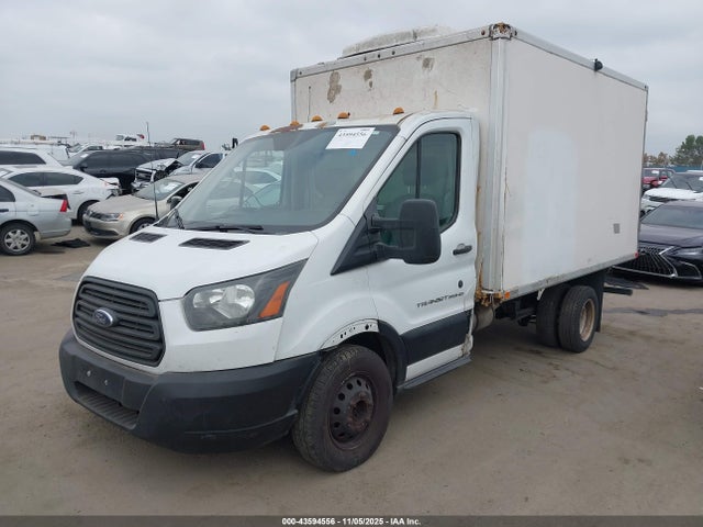 43594556 :رقم المزاد ، 1FDBF6ZM3GKA18681 vin ، 2016 Ford Transit-350 Cab مزاد بيع