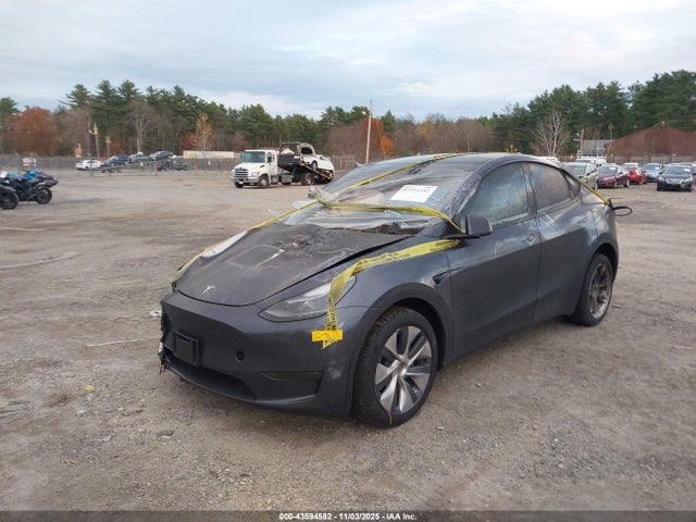 2023 TESLA MODEL Y 7SAYGDEE9PA177555 Photo 1