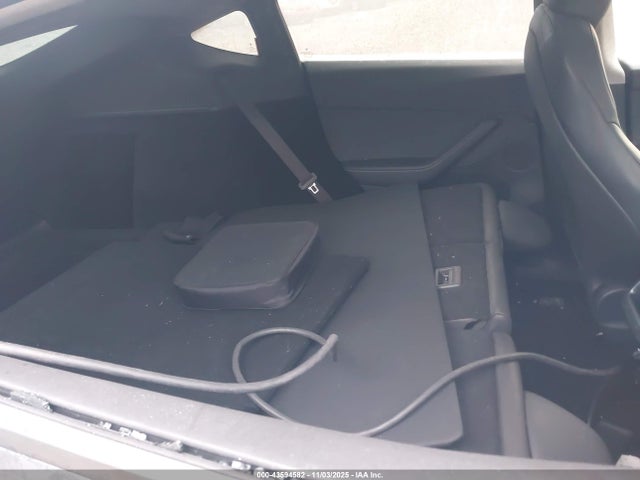 2023 TESLA MODEL Y 7SAYGDEE9PA177555 Photo 7