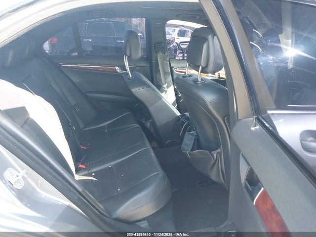 43594640 :رقم المزاد ، WDDGF8BB5AF416317 vin ، 2010 Mercedes-benz C 300 Luxury 4matic/sport 4matic مزاد بيع