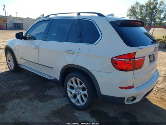 2013 BMW X5 5UXZV4C53D0E02545 Photo 2