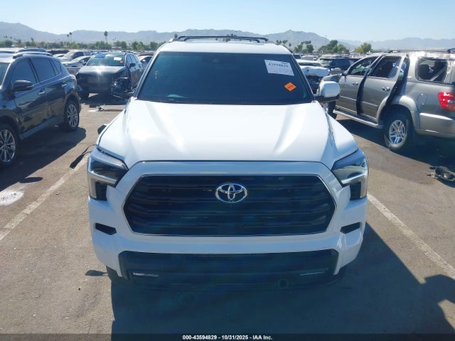 Toyota Sequoia Sr5 2025 7SVAAABA6SX072253 Image 12