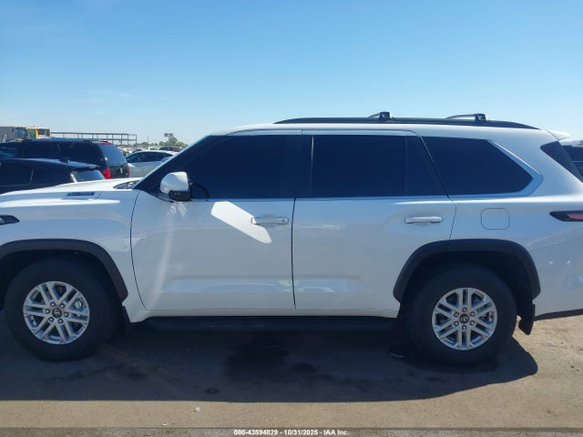 Toyota Sequoia Sr5 2025 7SVAAABA6SX072253 Image 14