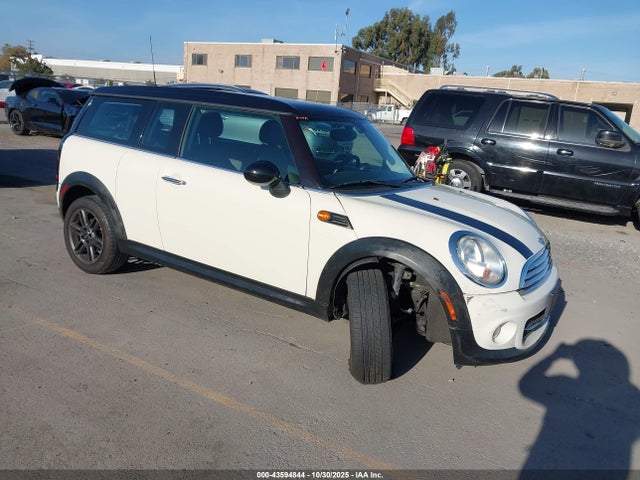 2011 MINI COOPER CLUBMAN WMWZF3C58BT188103