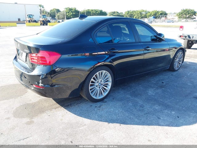 Продаж на аукціоні авто 2014 Bmw 320i, vin: WBA3B1G50ENS78371, номер лоту: 43594904