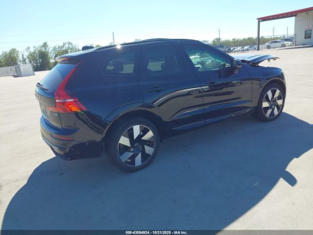 2025 VOLVO XC60 PLUG-IN HYBRID YV4H60RCXS1049604 Photo 3