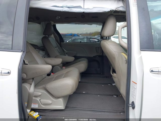 2015 TOYOTA SIENNA 5TDDK3DC6FS117993 Photo 7