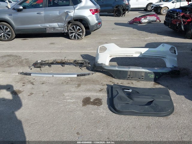 Продажа на аукционе авто 2022 Kia Niro Lxs, vin: KNDCB3LC3N5533193, номер лота: 43594959