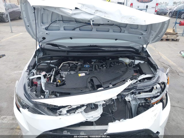 Toyota Corolla Hybrid Le 2022 JTDEAMDE0N3007004 Image 10