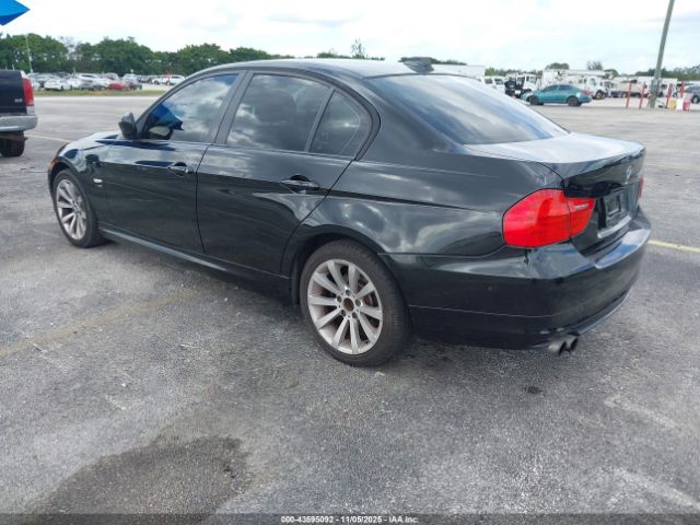 2011 BMW 328I WBAPK5G58BNN29996 Photo 2