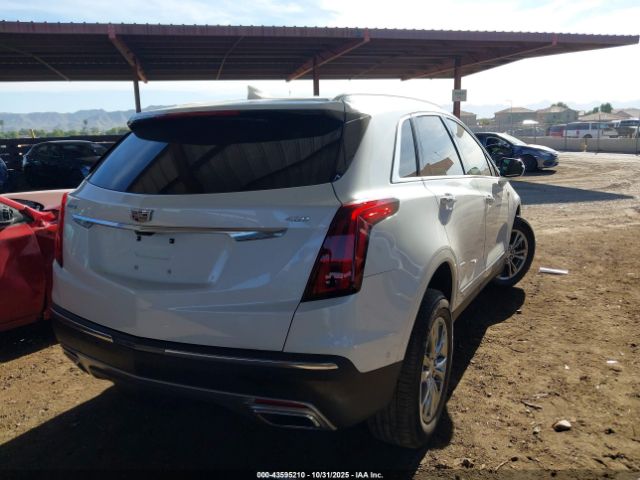 2021 CADILLAC XT5 1GYKNCRS2MZ155063 Photo 3