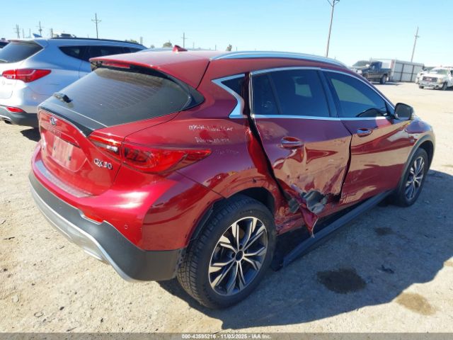 2017 INFINITI QX30 SJKCH5CR4HA025807 Photo 3