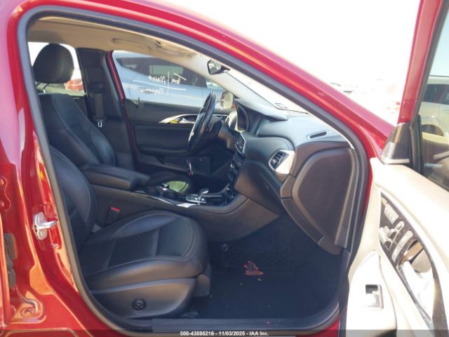 2017 INFINITI QX30 SJKCH5CR4HA025807 Photo 4