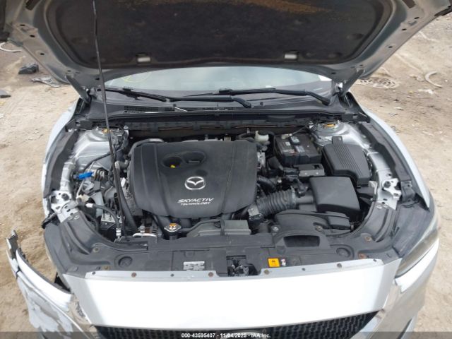 2018 MAZDA MAZDA6 JM1GL1UM5J1320340 Photo 9