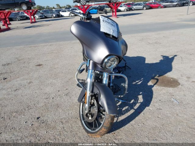 2016 HARLEY-DAVIDSON FLHXS 1HD1KRM15GB662823 Photo 4