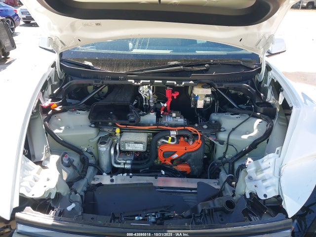 2026 TESLA MODEL Y 7SAYGDEE8TA390720 Photo 9