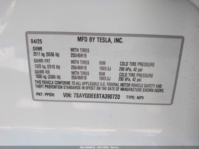 2026 TESLA MODEL Y 7SAYGDEE8TA390720 Photo 8