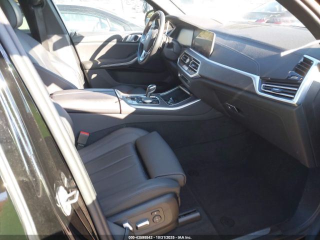 2020 BMW X5 5UXCR6C08L9C82200 Photo 4