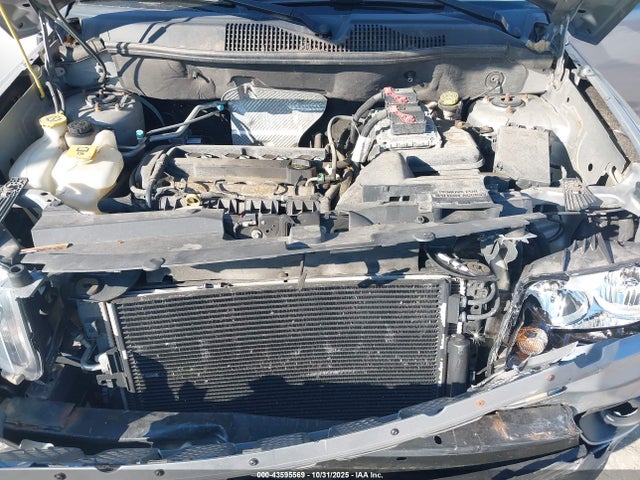 2016 Jeep Compass Latitude მანქანა იყიდება აუქციონზე, vin: 1C4NJCEAXGD536186, აუქციონის ნომერი: 43595569