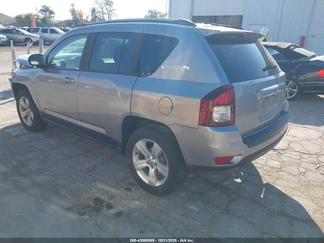 2016 Jeep Compass Latitude მანქანა იყიდება აუქციონზე, vin: 1C4NJCEAXGD536186, აუქციონის ნომერი: 43595569