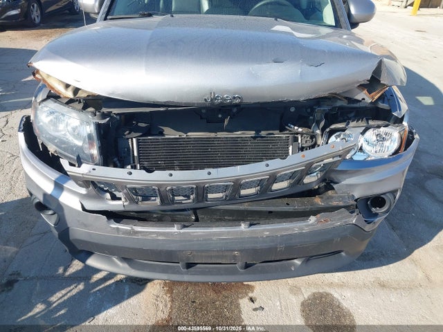 2016 Jeep Compass Latitude მანქანა იყიდება აუქციონზე, vin: 1C4NJCEAXGD536186, აუქციონის ნომერი: 43595569