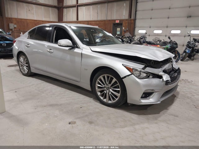 43595612 :رقم المزاد ، JN1EV7AP8LM207957 vin ، 2020 Infiniti Q50 Luxe مزاد بيع