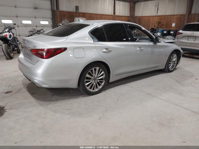 43595612 :رقم المزاد ، JN1EV7AP8LM207957 vin ، 2020 Infiniti Q50 Luxe مزاد بيع
