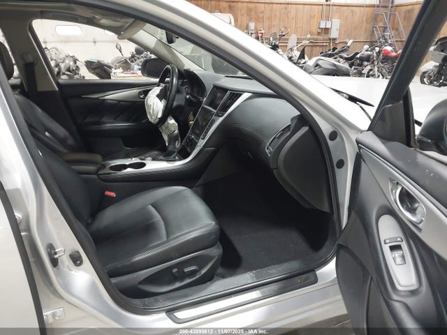 43595612 :رقم المزاد ، JN1EV7AP8LM207957 vin ، 2020 Infiniti Q50 Luxe مزاد بيع