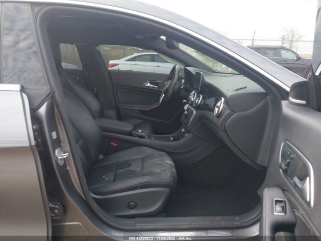 2014 MERCEDES-BENZ CLA 250 WDDSJ4GB9EN133991 Photo 4