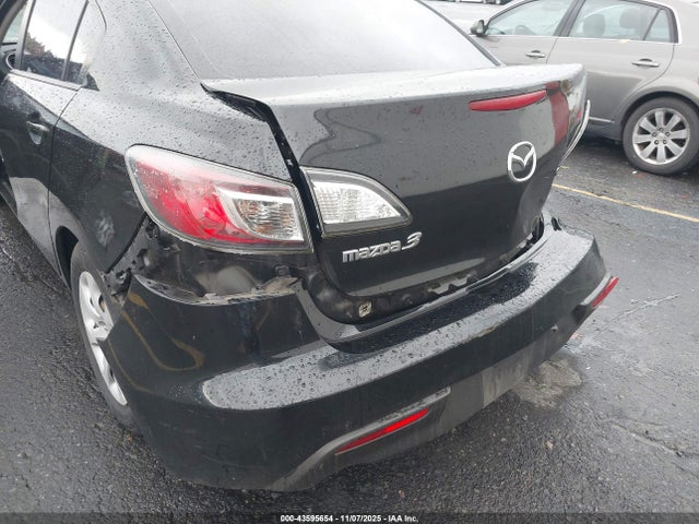Продаж на аукціоні авто 2011 Mazda Mazda3 I Sport, vin: JM1BL1UG0B1492510, номер лоту: 43595654