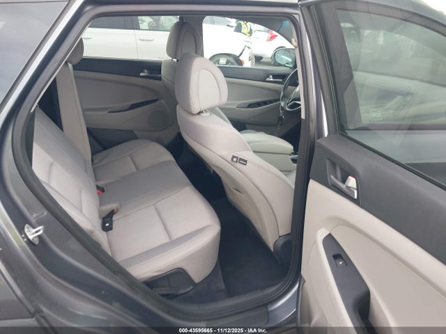 Hyundai TUCSON SEL 2018 KM8J3CA44JU735889 Image 8