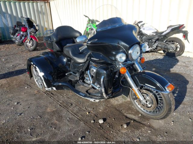 2012 HARLEY-DAVIDSON FLHTK 1HD1KEM14CB605631