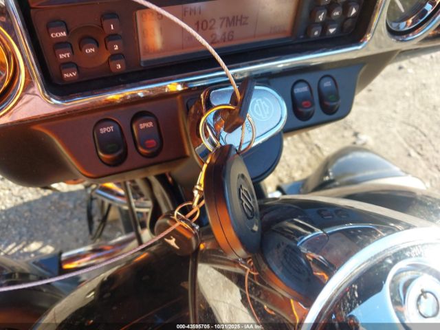 2012 HARLEY-DAVIDSON FLHTK 1HD1KEM14CB605631 Photo 10