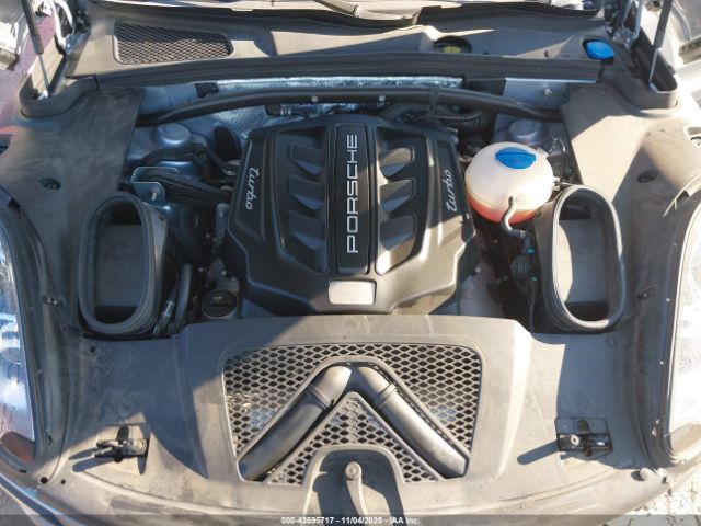 2017 PORSCHE MACAN WP1AF2A51HLB61961 Photo 9
