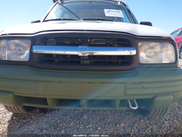 1999 CHEVROLET TRACKER 2CNBE13C8X6915939 Photo 5