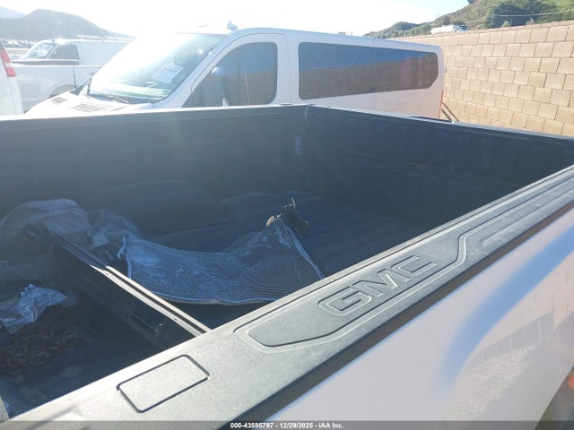 1GT49REY8LF293884 GMC Sierra 2500hd 4wd Standard Bed Denali