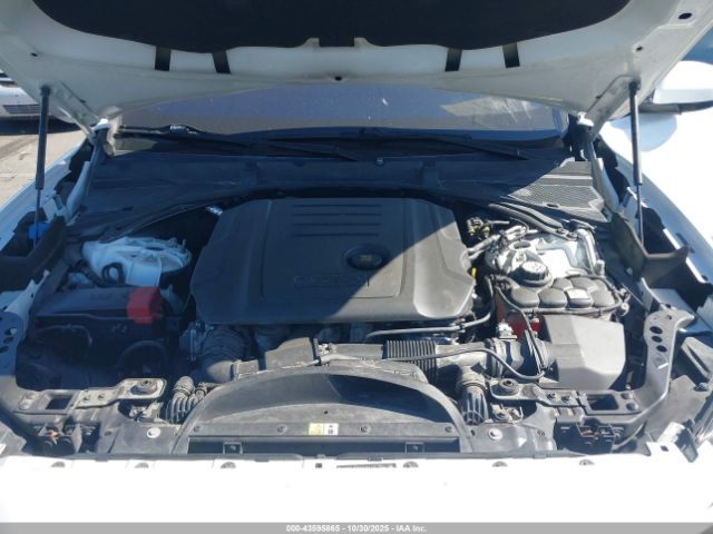 2018 JAGUAR F-PACE SADCL2FN1JA261723 Photo 9