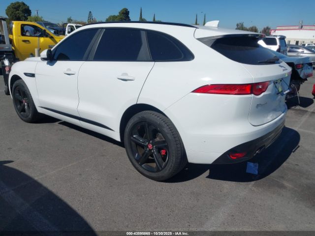 2018 JAGUAR F-PACE SADCL2FN1JA261723 Photo 2