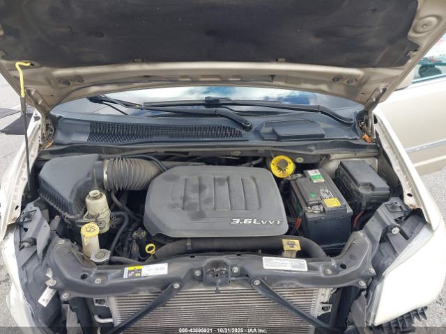 2014 CHRYSLER TOWN & COUNTRY 2C4RC1BG8ER183465 Photo 9