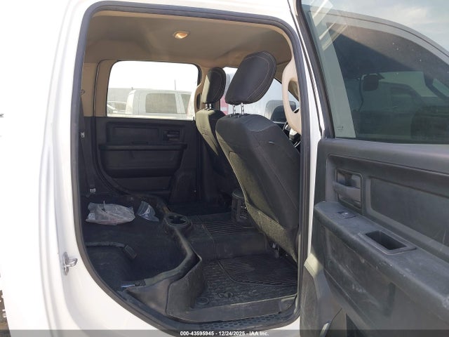 43595945 :رقم المزاد ، 3C7WR5HJ7LG118365 vin ، 2020 Ram 2500 Tradesman  4x4 8' Box مزاد بيع