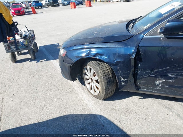 2011 AUDI A4 WAUFFAFL8BN025683 Photo 5