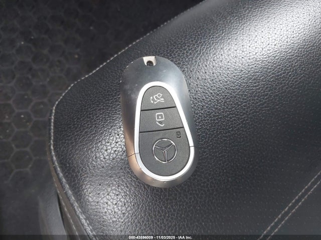 43596009 :رقم المزاد ، W1KAF4HB3NR044079 vin ، 2022 Mercedes-benz C 300 4matic مزاد بيع
