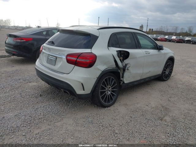 2018 MERCEDES-BENZ GLA 250 WDCTG4GB8JJ385174 Photo 3