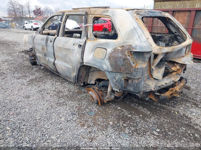 2013 JEEP GRAND CHEROKEE 1C4RJFBG1DC633709 Photo 2